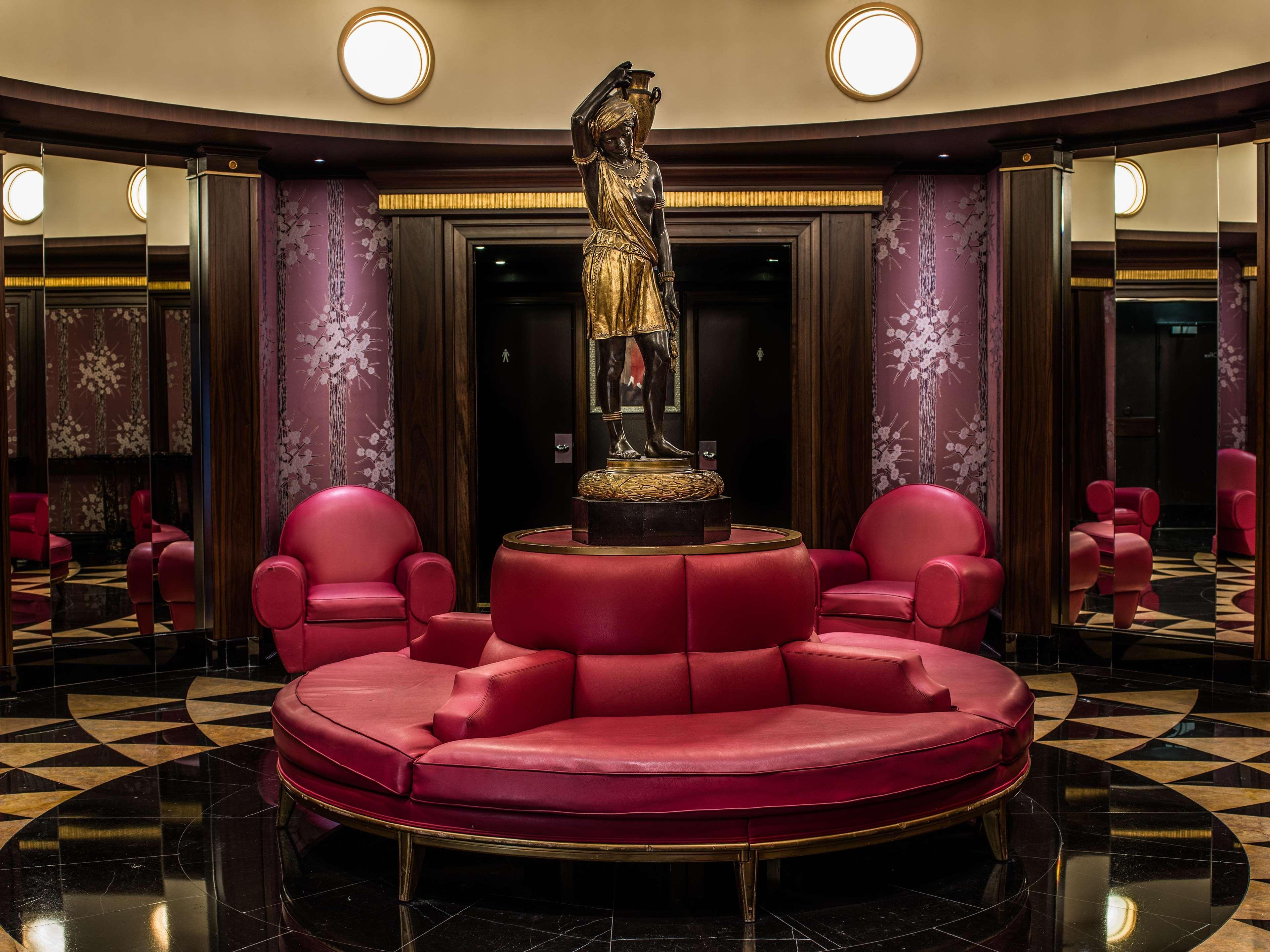 L'Hotel Du Collectionneur Paryż Zewnętrze zdjęcie The St Regis Hong Kong