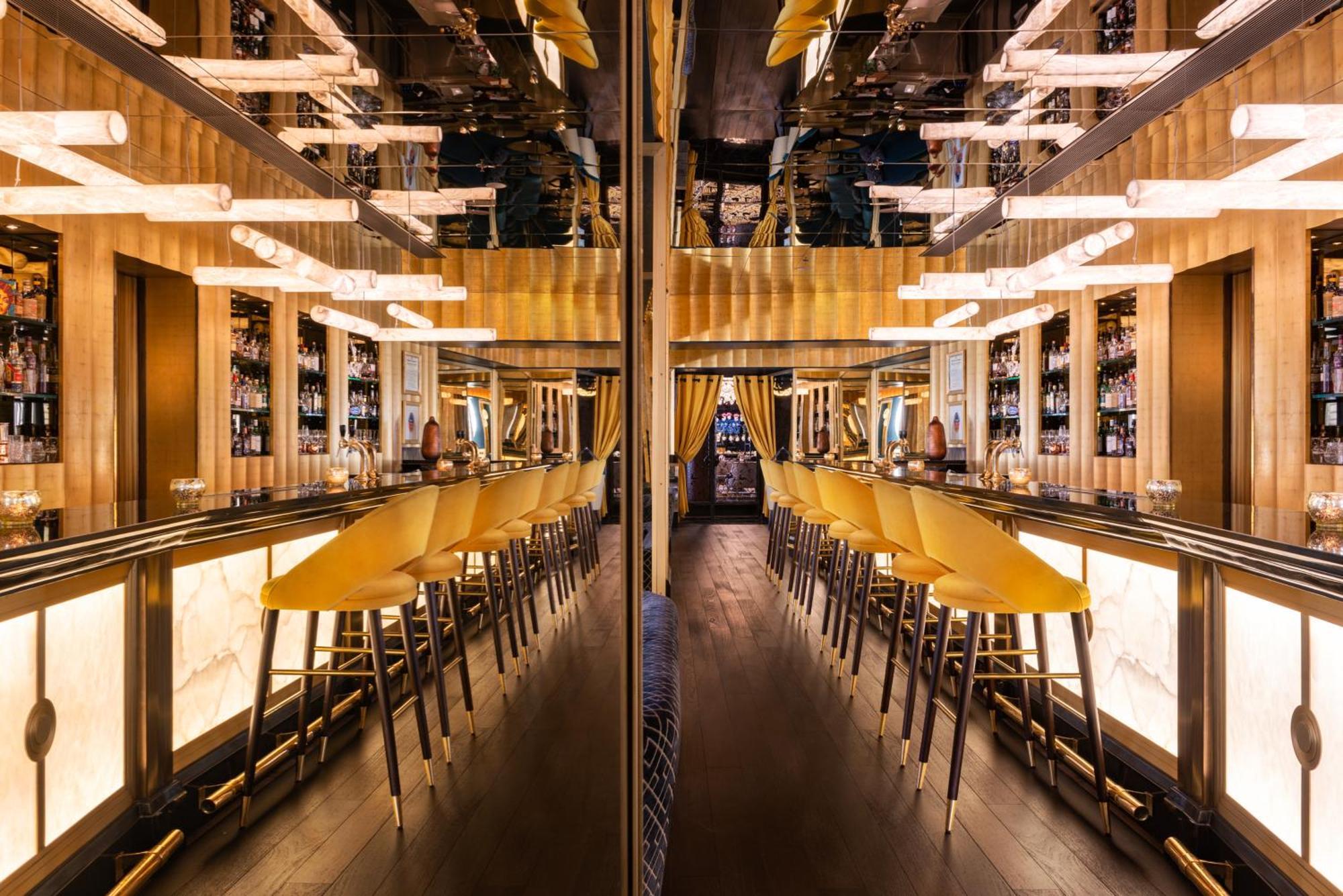 L'Hotel Du Collectionneur Paryż Zewnętrze zdjęcie The bar at the London Edition